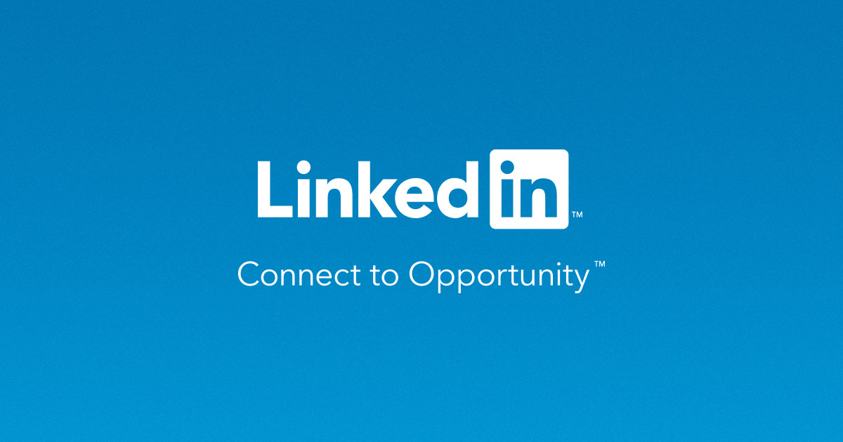 Making a career switch doesn't mean starting from scratch. Learn 4 expert-backed steps to navigate a successful career change as a young professional.